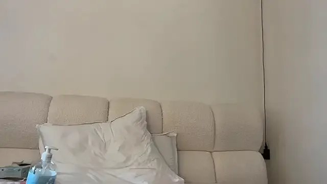 Freechat GiuliaDollx on StripChat