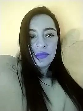 Freechat hailey85 on StripChat