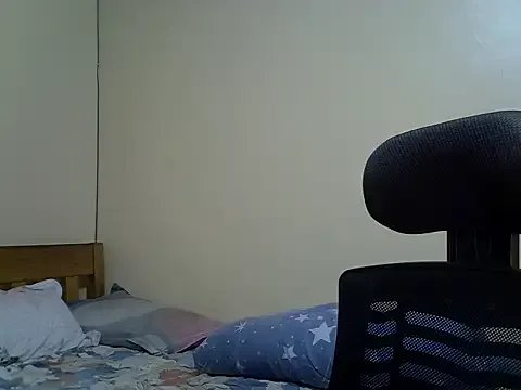 Freechat Horny-slut_ on StripChat