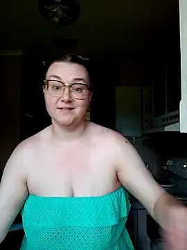 Freechat HTXBELLE on StripChat