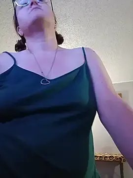 Freechat HTXBELLE on StripChat