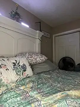 Freechat HTXBELLE on StripChat