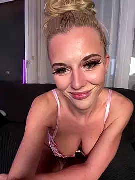 Group JayJayPink on StripChat