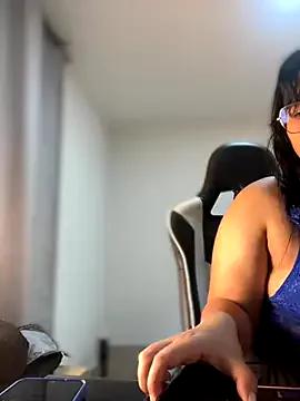 Freechat JulianaCastillo on StripChat