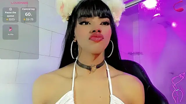 Freechat jymena_xxx on StripChat