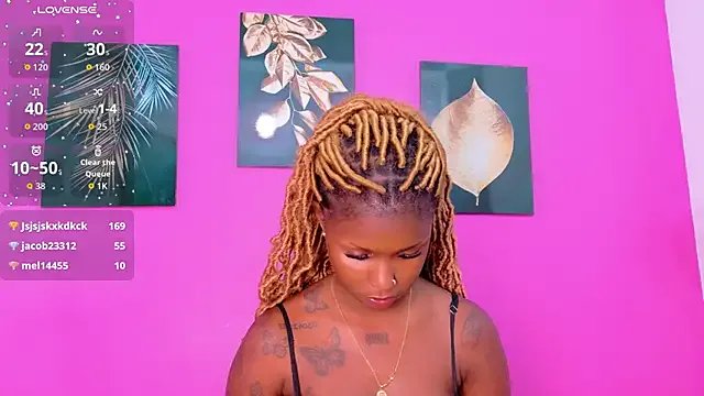 Freechat kinkyandsavage on StripChat