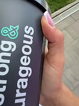 Freechat KirstieVegas on StripChat