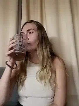 Freechat KisaVixen on StripChat