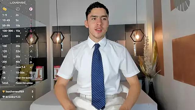 Freechat LiamNovak on StripChat