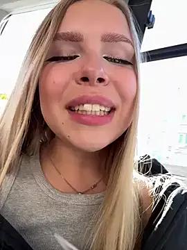 Freechat Liza_risky on StripChat