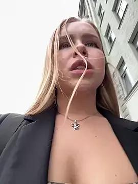 Freechat Liza_risky on StripChat