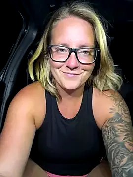 Freechat Lizzyloo on StripChat