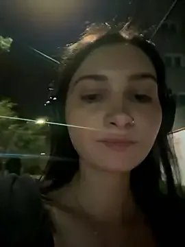 Freechat lunalovelee on StripChat