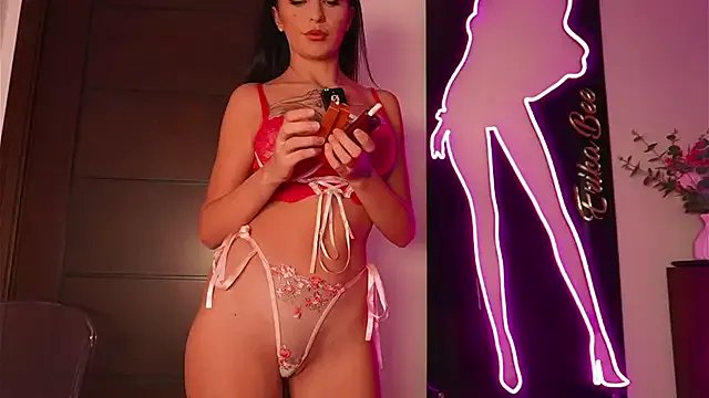 Freechat LunaMystyque on StripChat