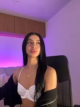 Freechat maddy_bronw_ on StripChat