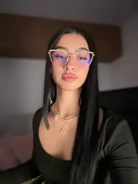 Freechat maddy_bronw_ on StripChat