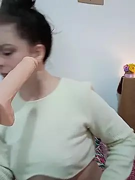 Freechat Malka_Burning on StripChat