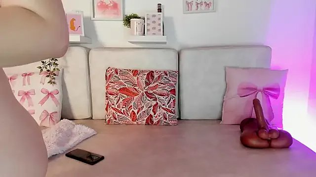 Freechat Malka_Burning on StripChat