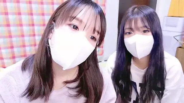 Group mari_tan_ch on StripChat