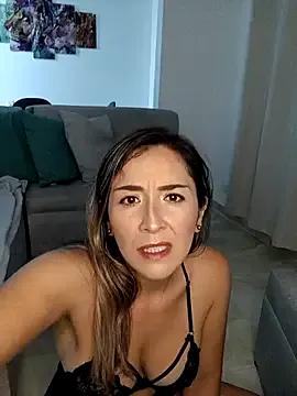 Freechat Mariana_gom on StripChat