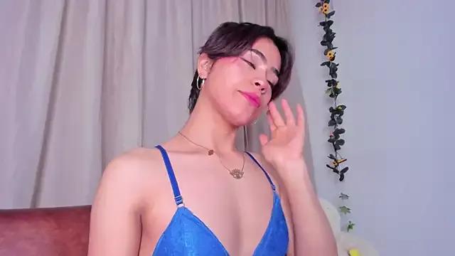 Freechat Michell_pineda on StripChat