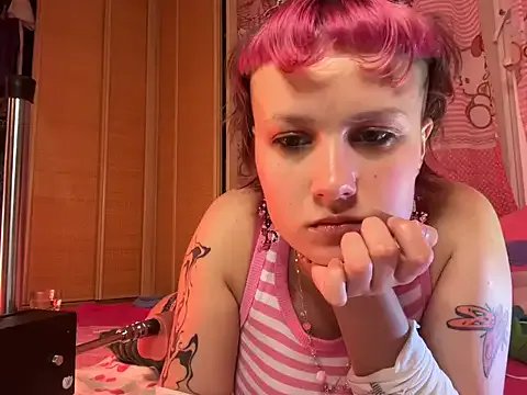 Freechat MystiqueRoxy on StripChat