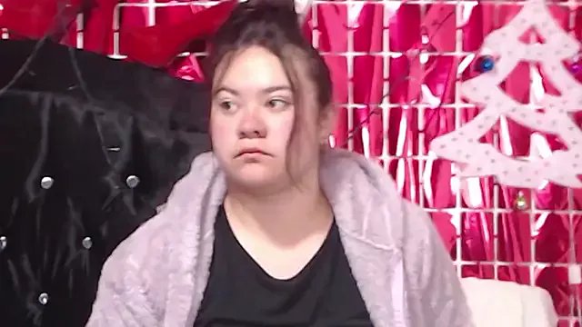 NikkiRous_ on StripChat 