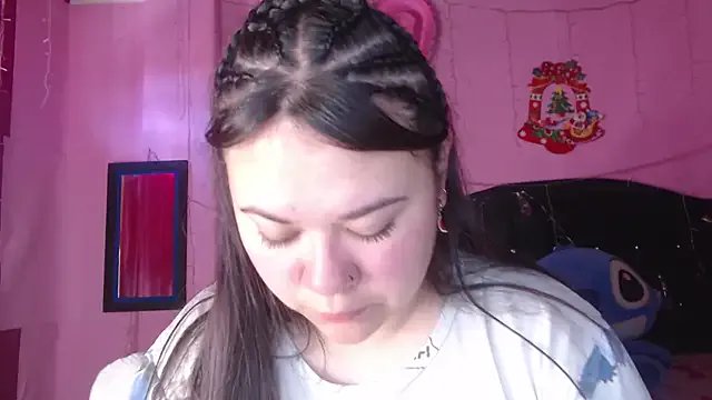 NikkiRous_ on StripChat 