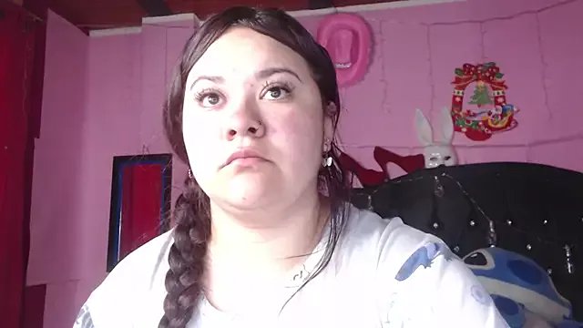 NikkiRous_ on StripChat 