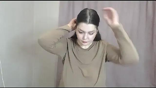 Freechat ohhhMie on StripChat