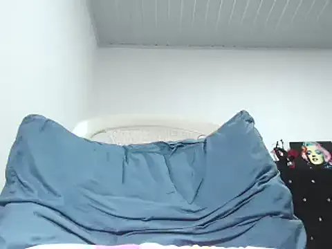 Freechat pamelabigcock69 on StripChat