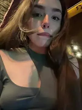 Freechat pantyless on StripChat