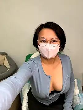 Freechat pumpkin_91 on StripChat