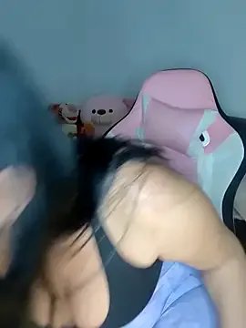 Freechat ReiyaRey on StripChat