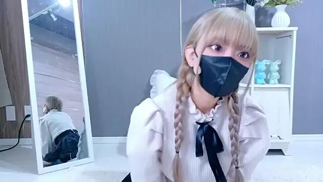 Group Rinka_Icup_xx on StripChat