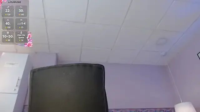 Freechat Rosee20_ on StripChat