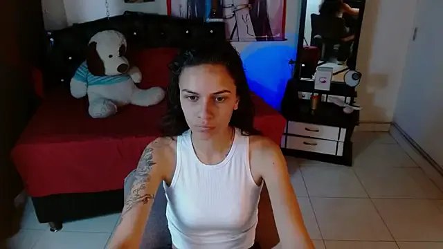 Freechat Skylovershot on StripChat