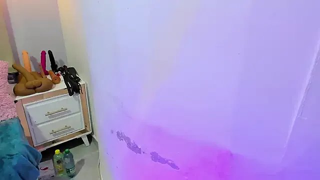 Freechat Slut_Milf_ on StripChat