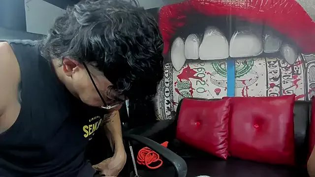 Freechat Strongernastyx on StripChat