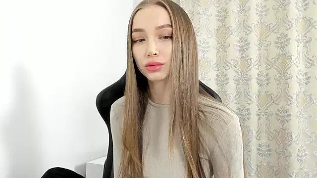 Freechat Sweet-bb on StripChat