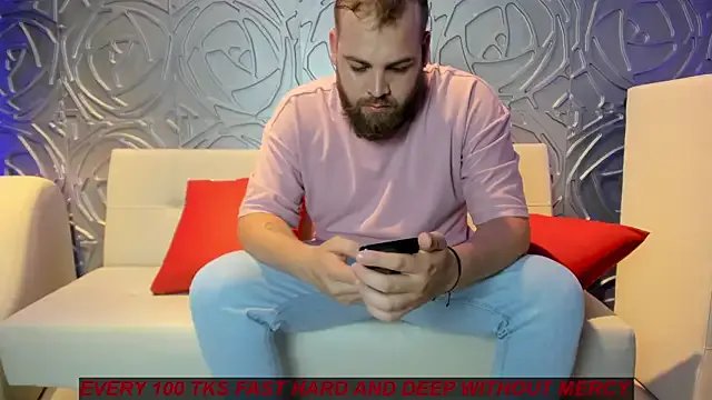 Freechat Sweetberryhot on StripChat