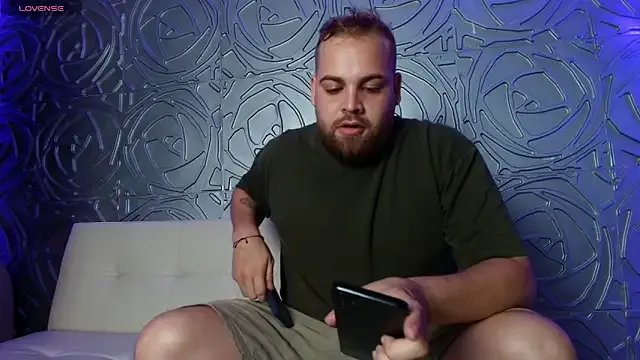 Freechat Sweetberryhot on StripChat