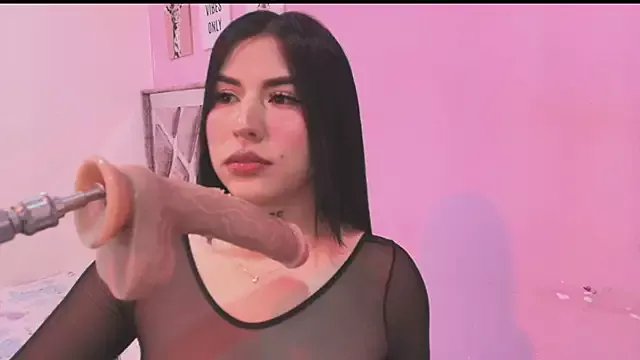 Freechat sweety_mariann1 on StripChat