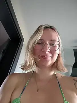 Freechat The_Snowwhitee on StripChat