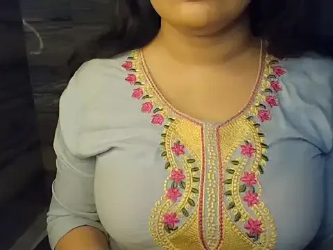 Freechat Trezza on StripChat