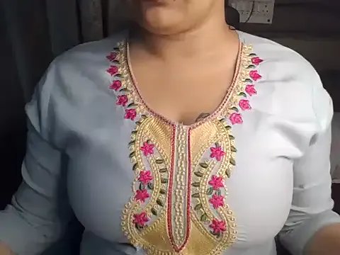 Freechat Trezza on StripChat