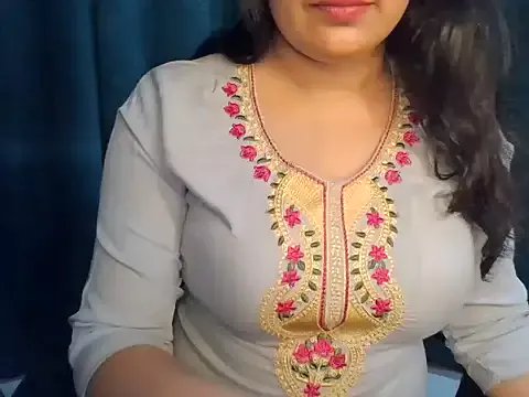 Freechat Trezza on StripChat