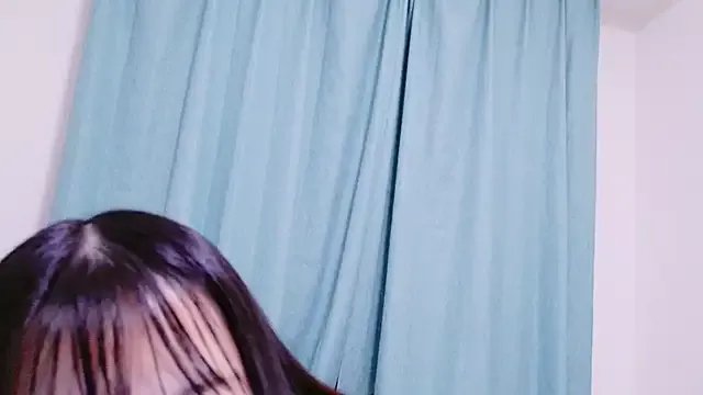 Group tsumugi_h on StripChat