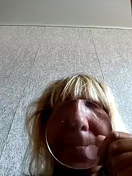 Freechat ValeriaLight on StripChat