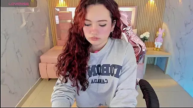 Private violet_sub on StripChat